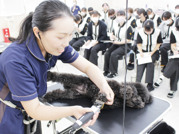 先生の試技を１年生が見学☆ＰＡＲＴ①☆